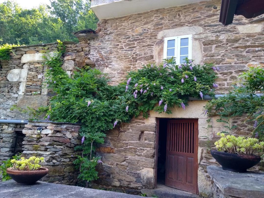 Ribera Sacra Villa Santa María Buitenkant foto